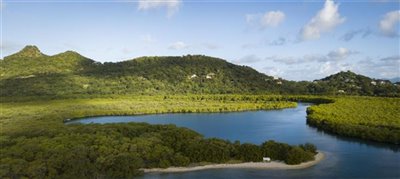 Carriacou 2 lots - Ridge Location - and Yacht Image 3