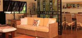 Image No.1-8 Bed Property for sale