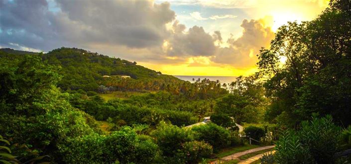 Image No.6-6 Bed Property for sale