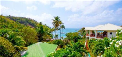 12 Bedroom Modular Luxury Property with Private Beach Front and Dock Image 3