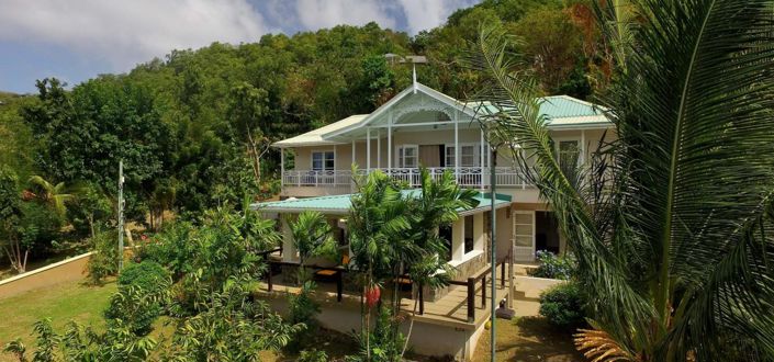 Image No.1-4 Bed Property for sale