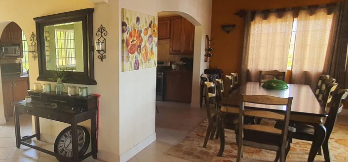 Image No.5-Propriété de 6 chambres à vendre à Cap Estate