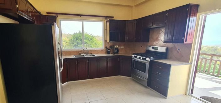 Image No.8-Propriété de 6 chambres à vendre à Cap Estate