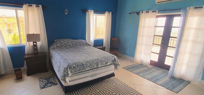 Image No.9-Propriété de 6 chambres à vendre à Cap Estate