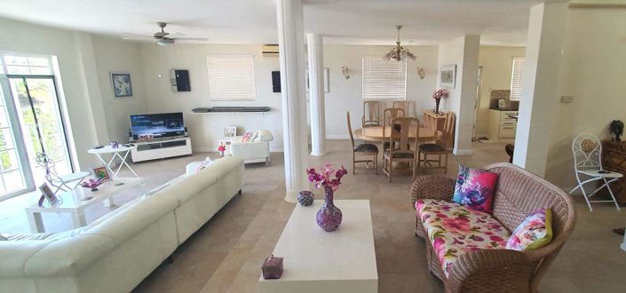 Image No.7-5 Bed Property for sale