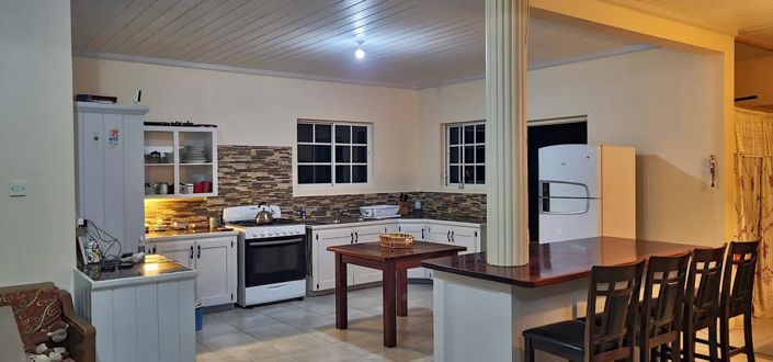 Image No.6-3 Bed Property for sale