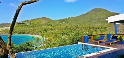 Crescent Villa with Caretakers Cottage Image 8