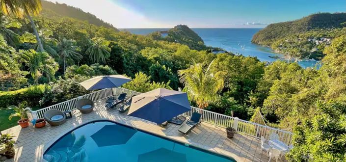 Image No.2-Propriété de 4 chambres à vendre à Marigot Bay