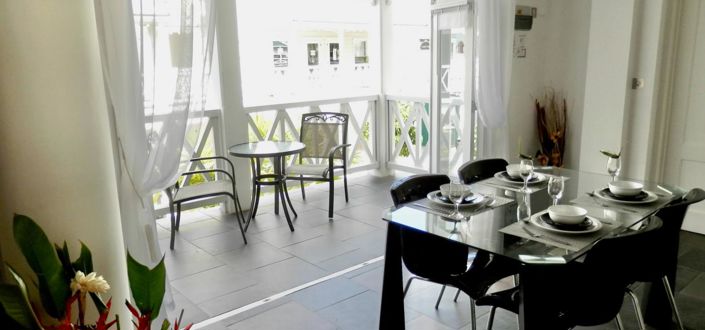 Image No.3-Propriété de 1 chambre à vendre à Marigot Bay