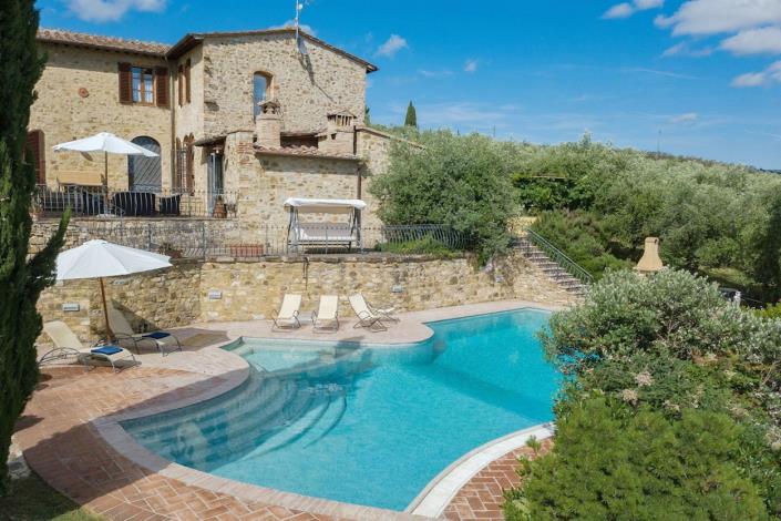 Image No.4-6 Bed Farmhouse for sale