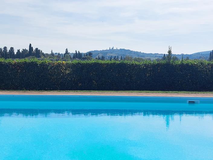 Image No.13-4 Bed Farmhouse for sale