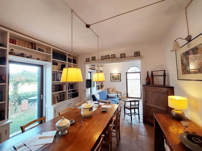 Image No.22-4 Bed Farmhouse for sale