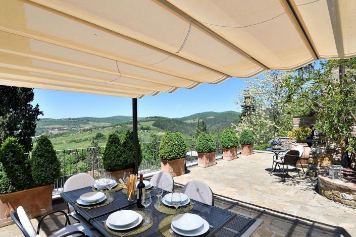 Image No.10-3 Bed Farmhouse for sale