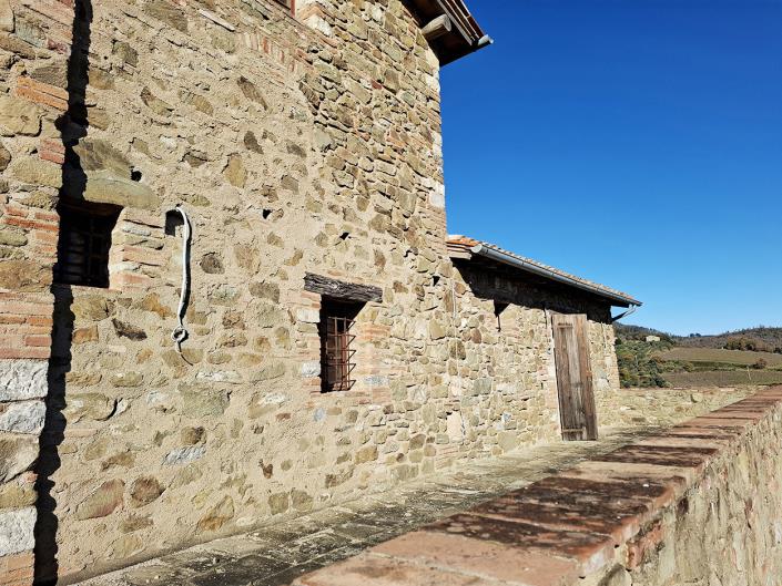 Image No.9-7 Bed Farmhouse for sale