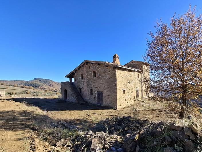 Image No.30-7 Bed Farmhouse for sale