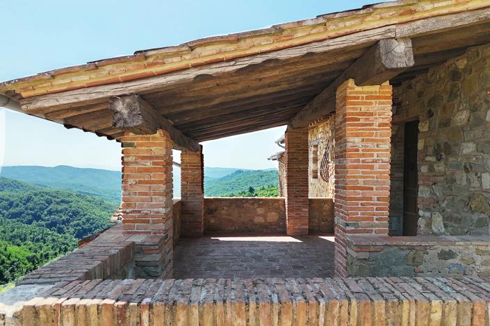 Image No.16-7 Bed Farmhouse for sale