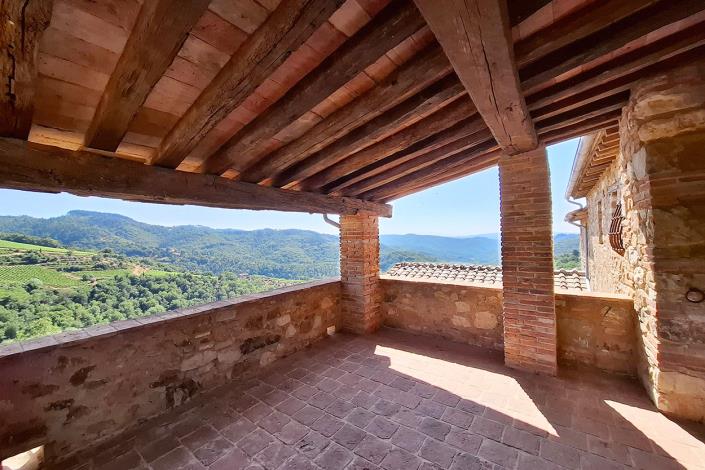 Image No.17-7 Bed Farmhouse for sale