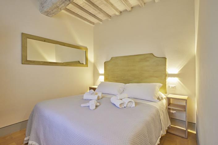 Image No.27-5 Bed Country House for sale