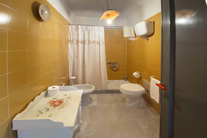 Image No.24-4 Bed Country House for sale