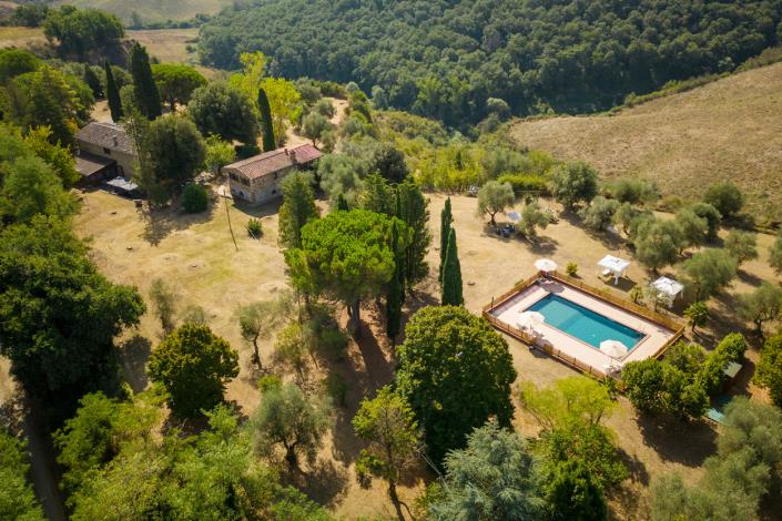 Image No.2-9 Bed Farmhouse for sale