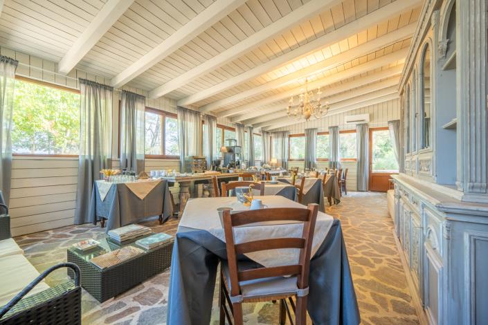 Image No.20-9 Bed Farmhouse for sale