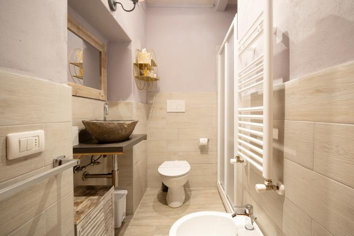 Image No.35-9 Bed Farmhouse for sale