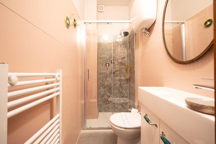 Image No.36-9 Bed Farmhouse for sale