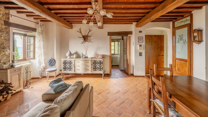 Image No.13-7 Bed Farmhouse for sale