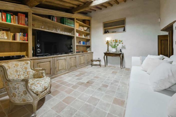 Image No.21-Maison de campagne de 4 chambres à vendre à Radda in Chianti