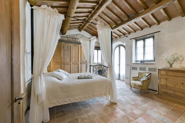 Image No.40-Maison de campagne de 4 chambres à vendre à Radda in Chianti