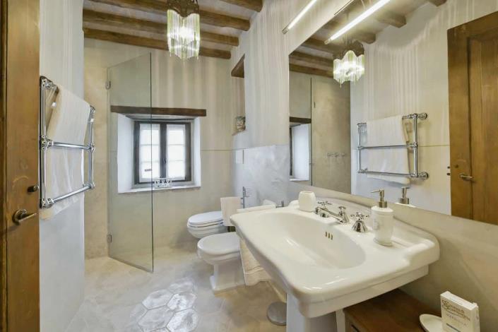 Image No.41-Maison de campagne de 4 chambres à vendre à Radda in Chianti