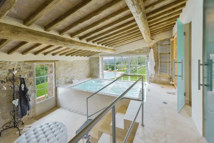 Image No.44-Maison de campagne de 4 chambres à vendre à Radda in Chianti