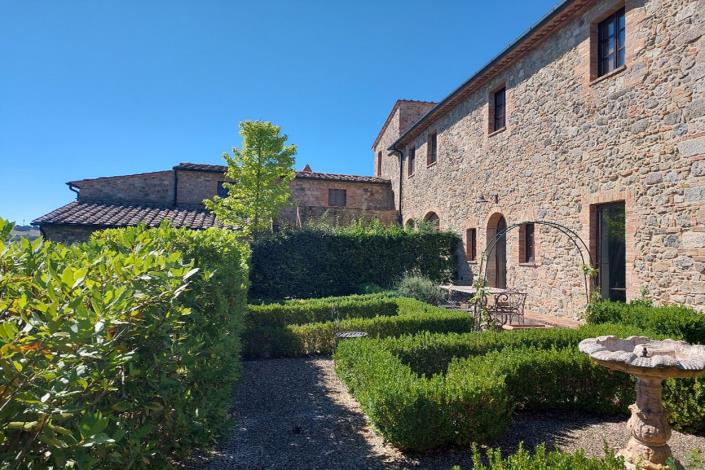 Image No.21-2 Bed Apartment for sale