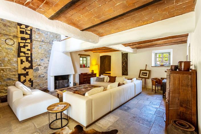 Image No.29-5 Bed Villa for sale