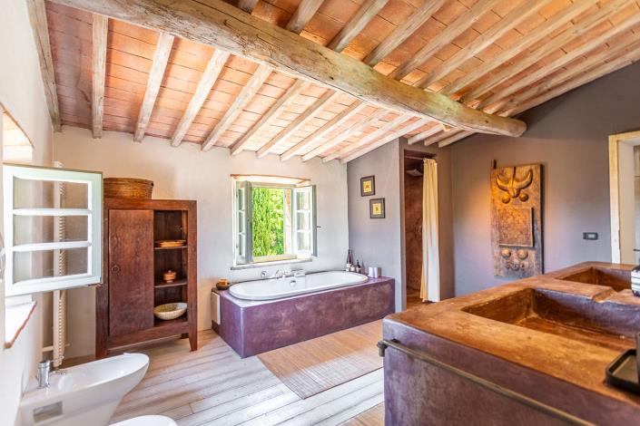 Image No.52-5 Bed Villa for sale