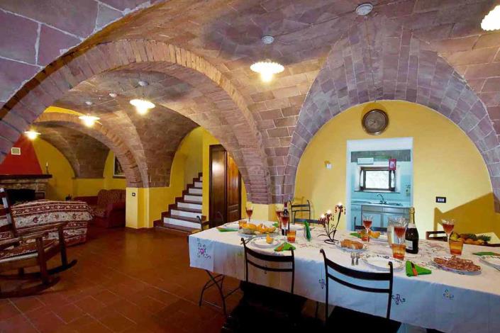 Image No.15-5 Bed Farmhouse for sale