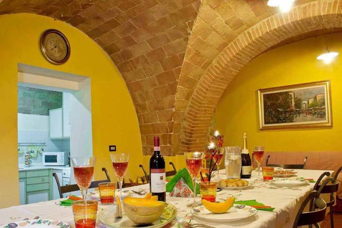 Image No.16-5 Bed Farmhouse for sale