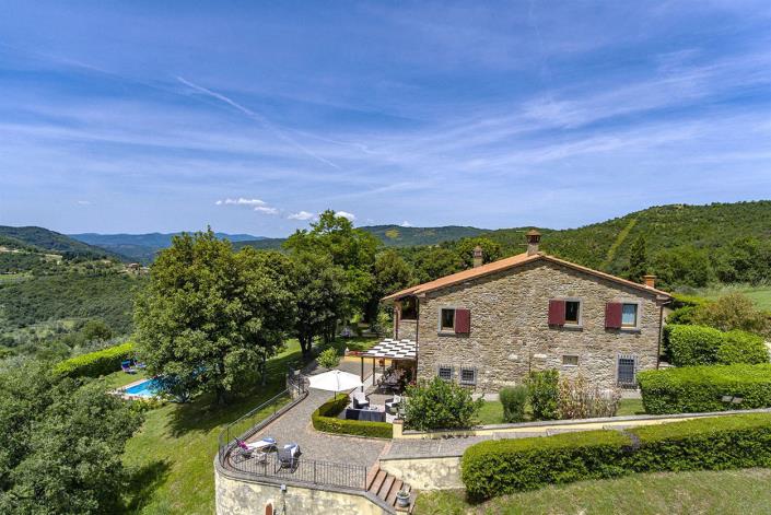 Image No.2-4 Bed Country House for sale