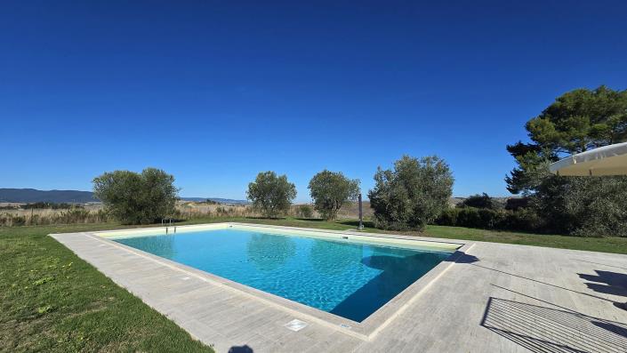 Image No.35-2 Bed Semi-Detached for sale