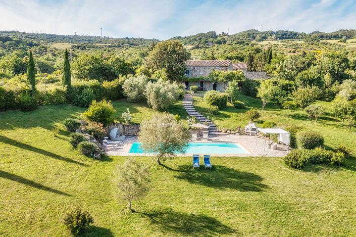 Image No.2-4 Bed Country House for sale
