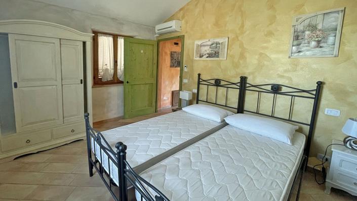Image No.21-Maison de campagne de 3 chambres à vendre à Cortona