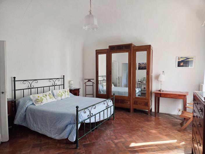 Image No.14-3 Bed Apartment for sale