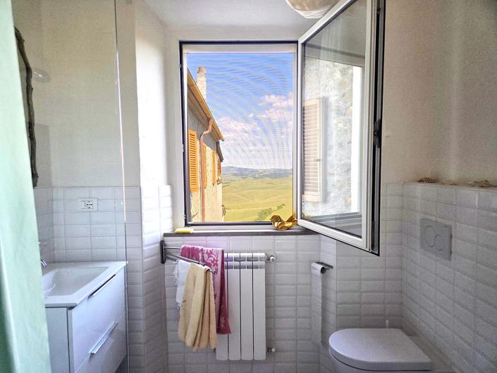 Image No.19-3 Bed Apartment for sale