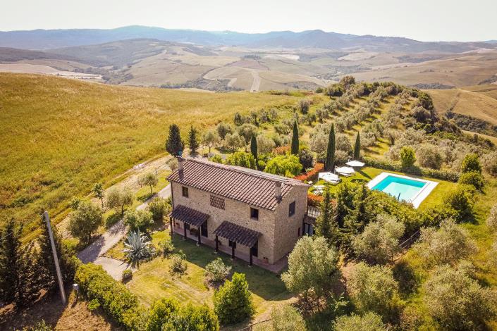 Image No.7-4 Bed Country House for sale