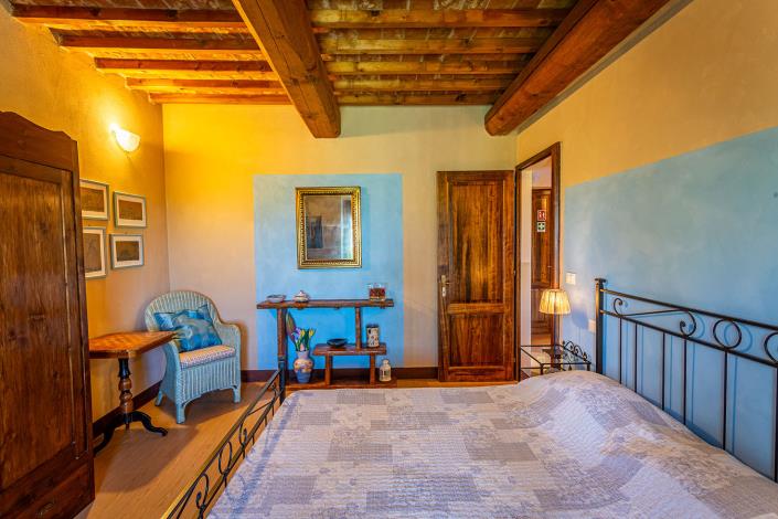 Image No.27-4 Bed Country House for sale