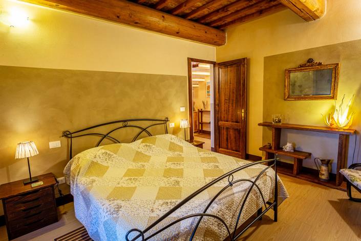 Image No.30-4 Bed Country House for sale