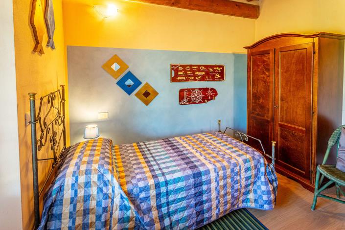 Image No.33-4 Bed Country House for sale
