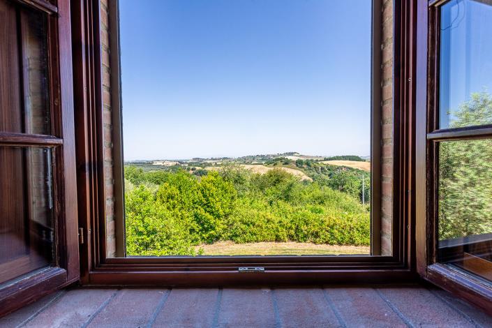 Image No.38-4 Bed Country House for sale
