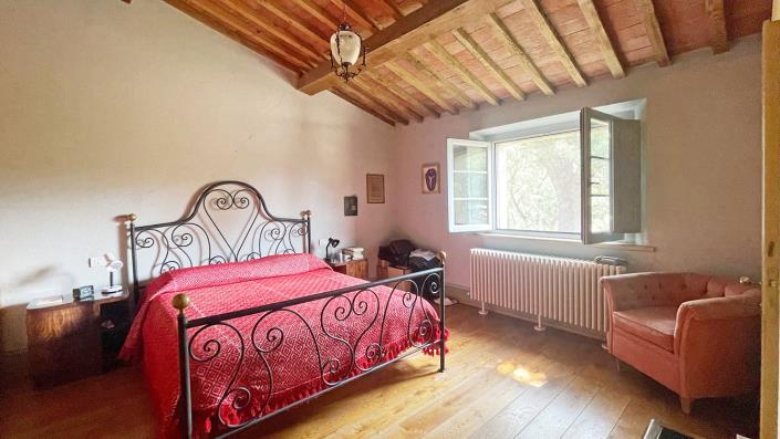 Image No.19-3 Bed Country House for sale
