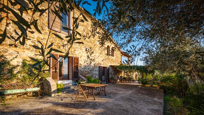 Image No.13-8 Bed Country House for sale